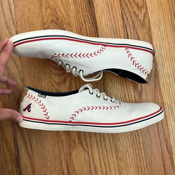 Keds Cream and Red Braves Baseball Stitch Sneakers size 10 - Picture 11 of 12